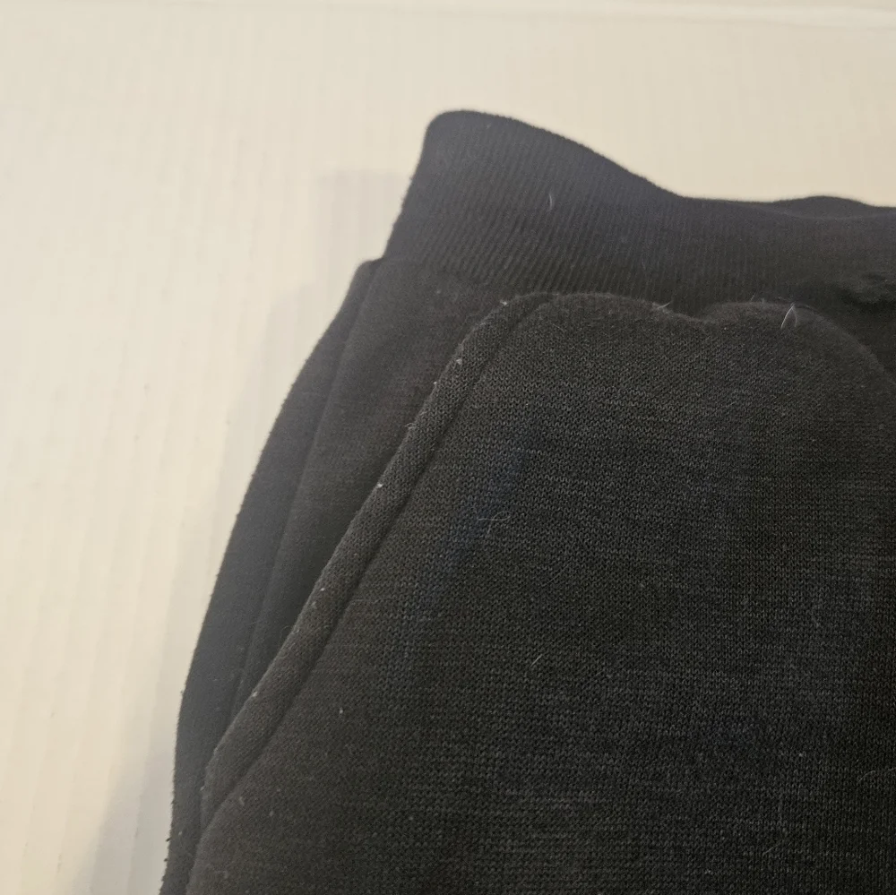 Children Place size 7/8 sweatpants with sequin detail - Picture 3 of 5